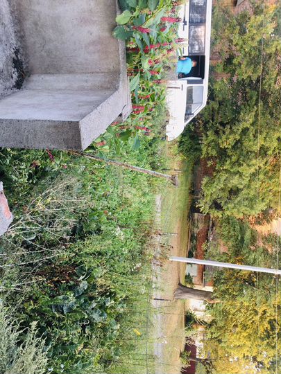 Доля в 1-к. квартире, 45 м², 1/2 эт.