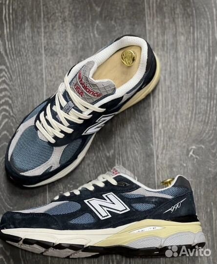 Кроссовки New Balance 990v3