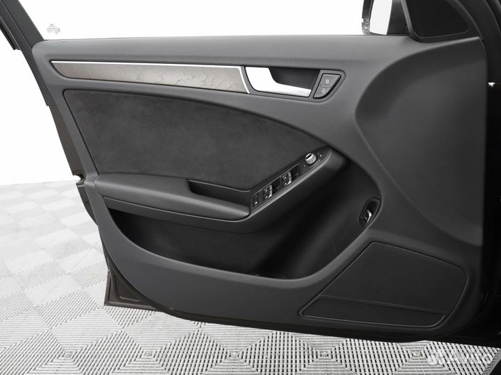 Audi A4 2.0 AMT, 2014, 174 602 км