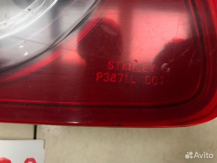 Фонарь В крышку багажника задний левый Mazda Mazda