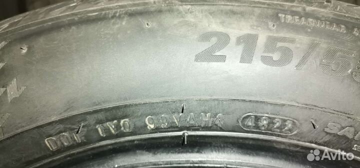 Kumho Ecsta HS51 215/55 R17 94V