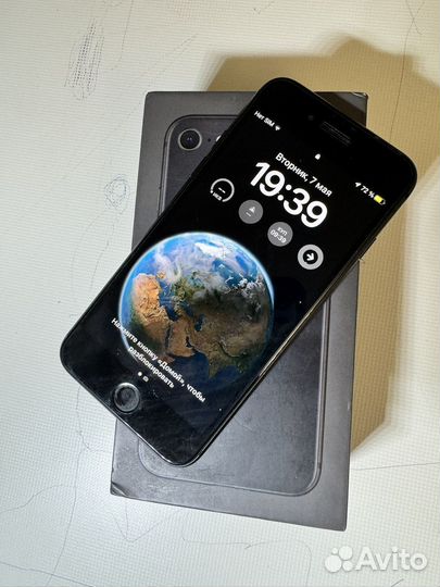 iPhone 8, 64 ГБ