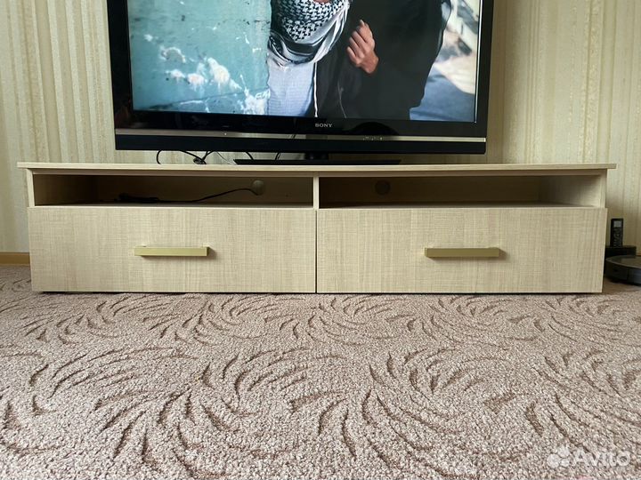 Тумба под телевизор