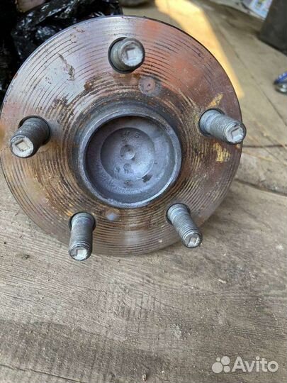 Ступица задняя от Toyota Avensis T250