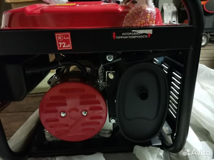 Бензиновый генератор