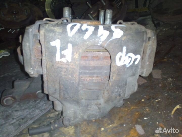 Суппорт передний левый в сборе на Kia Sephia