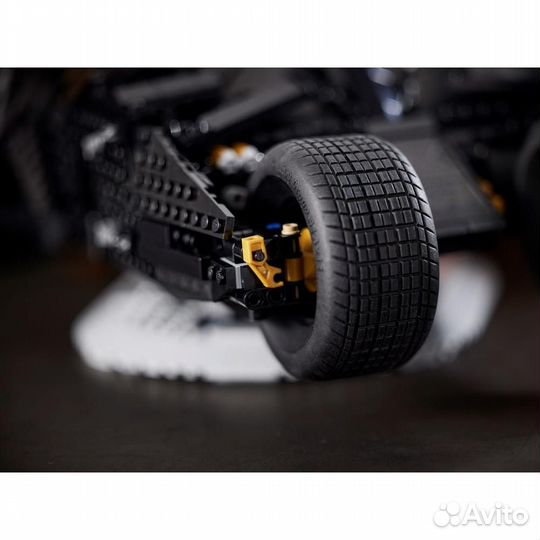 Lego Super Heroes Бэтмобиль 