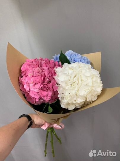 Букет из 3 гортензий