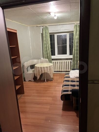 Комната 15 м² в 5-к., 1/5 эт.