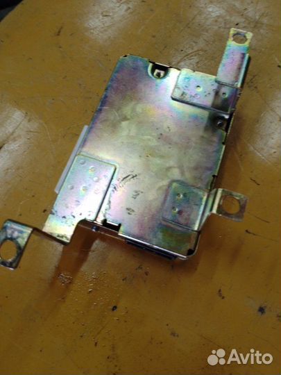 Блок управления АКПП Mitsubishi Diamante