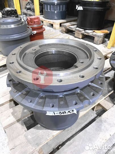 Редуктор хода Hitachi 9096482