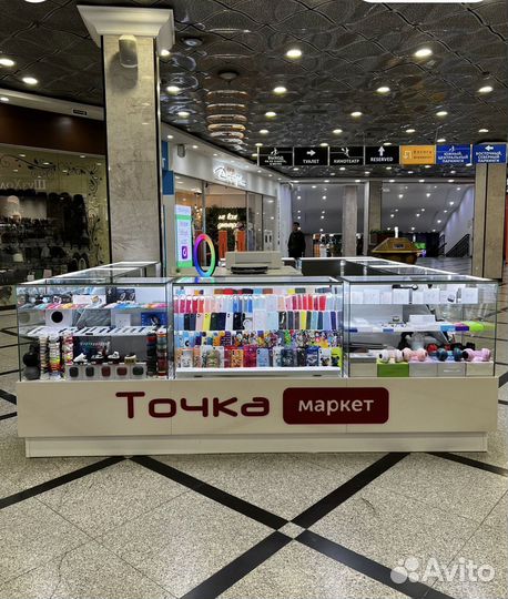 Продавец мобильных аксессуаров ТЦ Гринвич