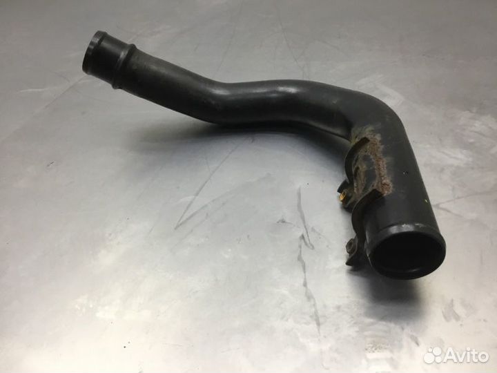 Патрубок радиатора Kia Cee'd универсал D4FB 2010