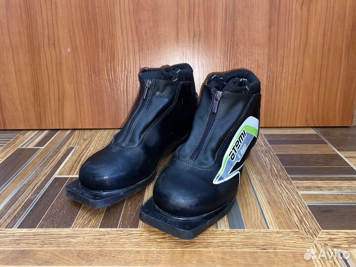 Лыжные ботинки atemi