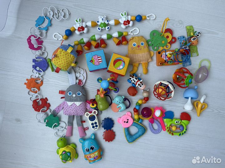 Игрушки для малыша пакетом ночник