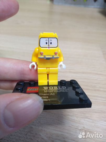 Коллекционная минифигурка robocar poli