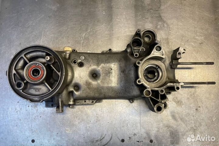 Картер Yamaha Jog 5BM Левая половина Оригинал