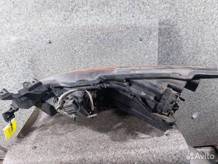 Фара правая Mazda Mazda6