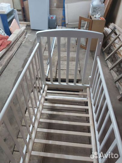 Детская кроватка