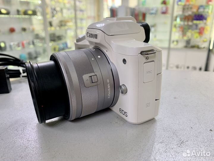 Canon EOS M50 Kit 15-45mm
