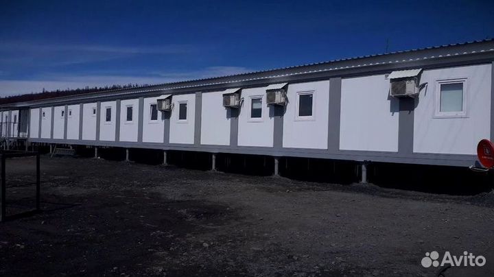 Модульное здание из бытовок
