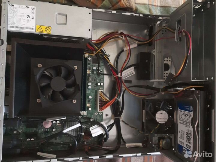 Системник Lenovo M72e