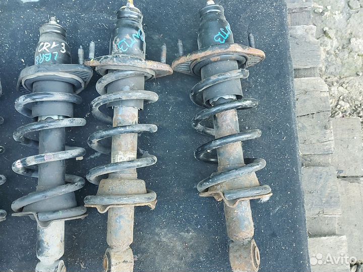 Амортизаторы задание Хонда CR-V 3