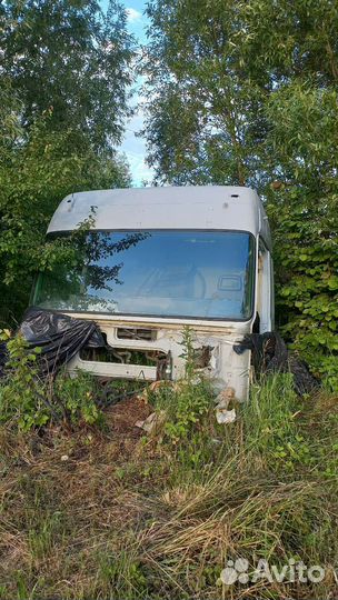 Кабина тягача mercedes