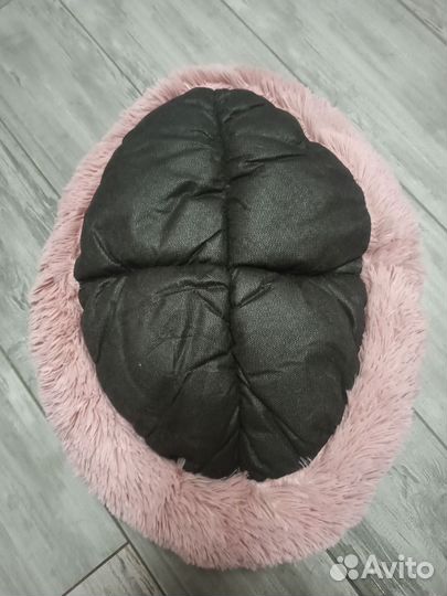 Лежанка для маленьких собак