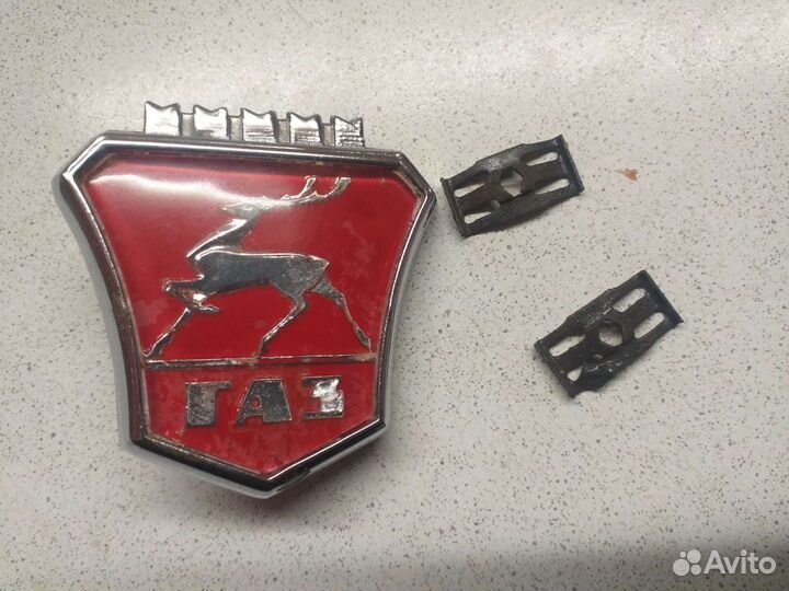 Эмблема газ 21, 24, 3110