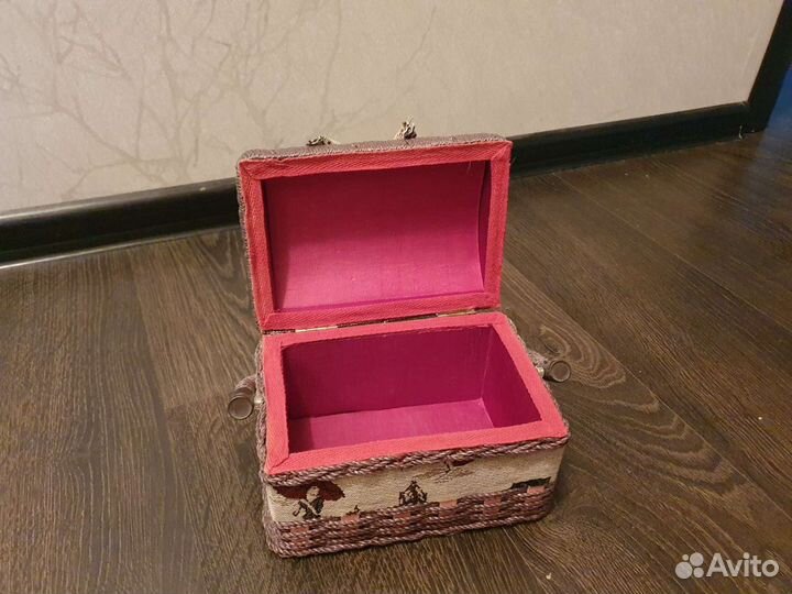 Коробка для рукоделия