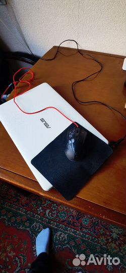 Ноутбук asus
