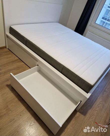 Кровать IKEA malm 160/200