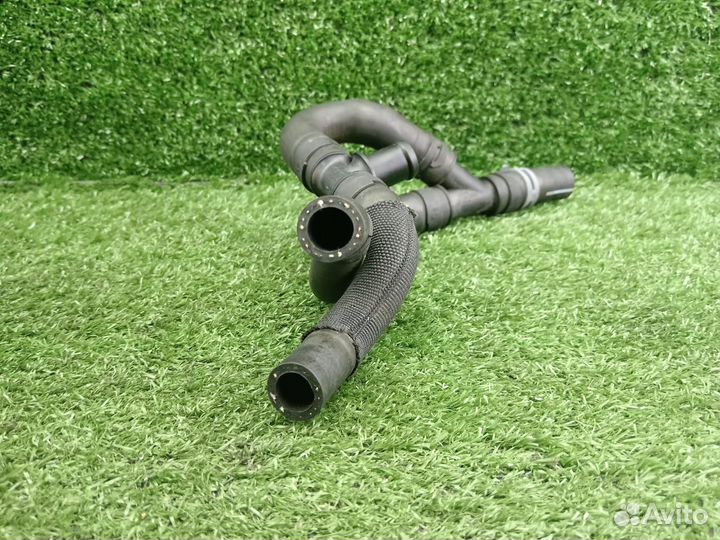 Патрубок системы охлаждения 5Q0122061C Audi A3 8V