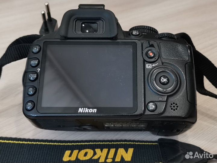 Фотоаппара Nikon D3100