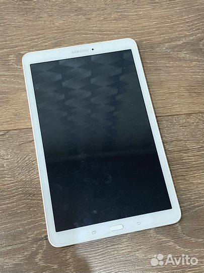 Планшет samsung galaxy tab e