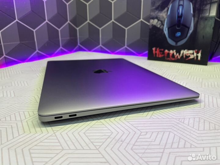 MacBook Air 2020/M1/16gb/256gb/как новый