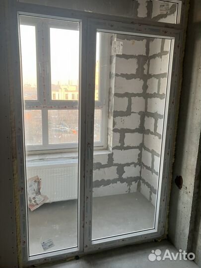 Пластиковые окна и двери на лоджию