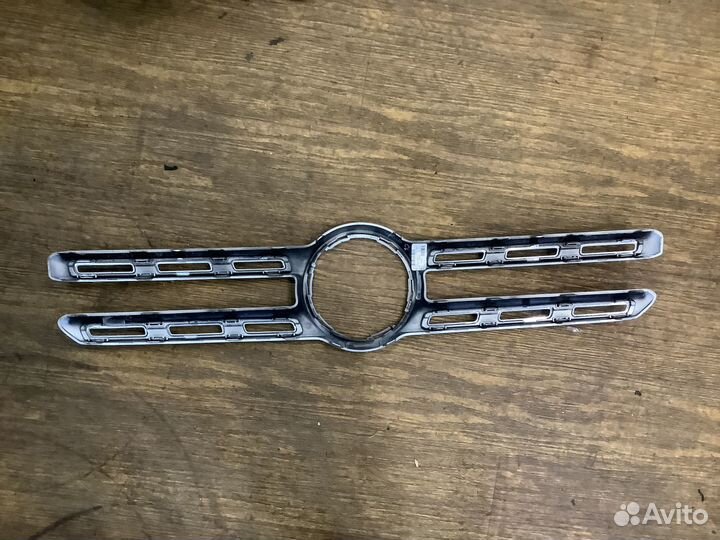 Накладка на решетку радиатора мерседес Glb x247