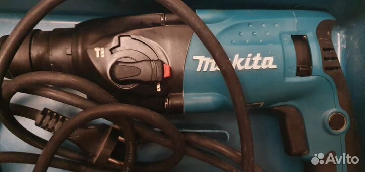 Перфоратор Makita HR1830