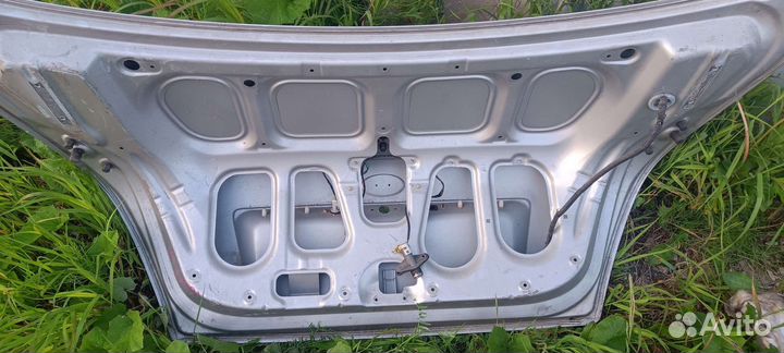 Крышка багажника Hyundai Elantra XD