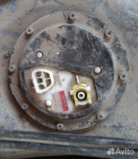 Бензонасос Toyota Camry камри 50 2.5 2014