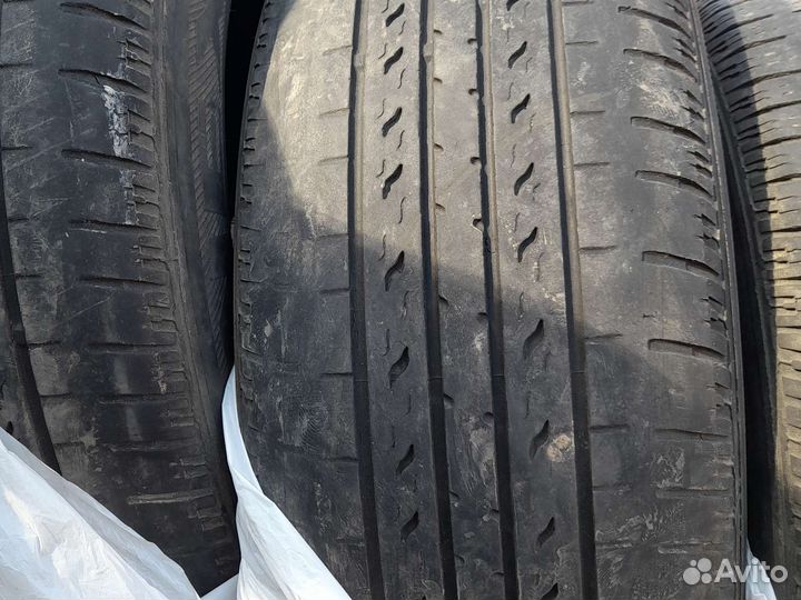 Nexen Roadian 571 235/60 R18 103H