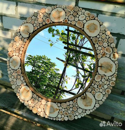 Зеркала и панно с можжевельником для бани