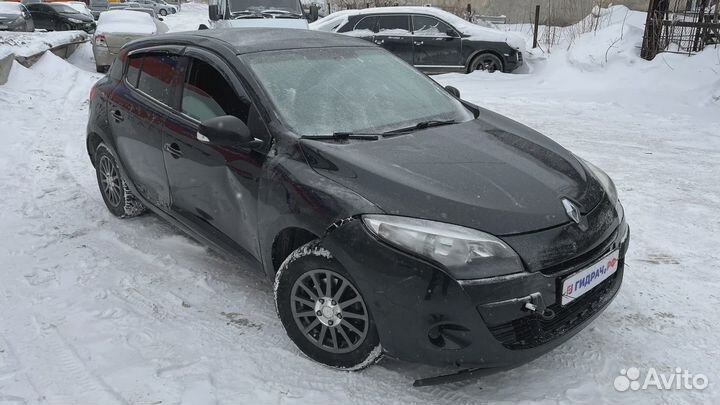Рычаг передний левый Renault Megane 3 545018194R