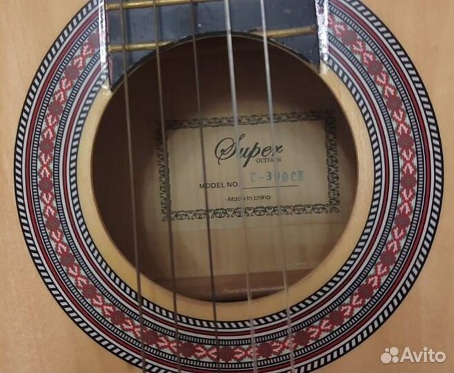 Акустическая гитара