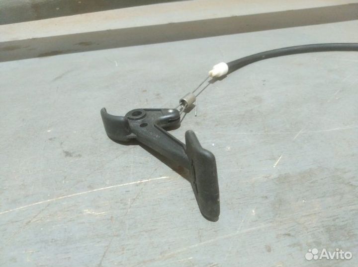 Трос замка капота LADA Granta седан 11182 2023
