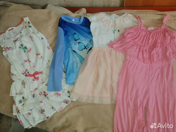 Пакетом летние вещи на р 110 hm и др 14 шт