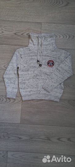 Продам свитер на мальчика