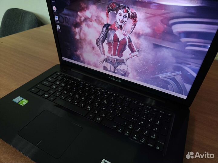 Большой и мощный игровой ноутбук Asus 17